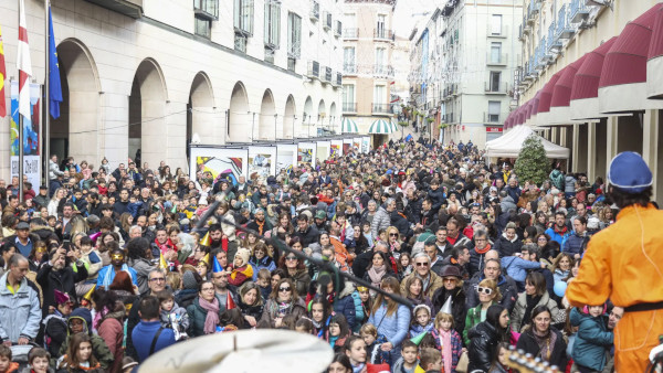 Huesca da la bienvenida al Año Nuevo con las Campanadas Infantiles